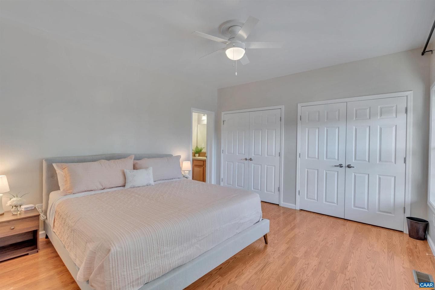 1006 Long St photo 4