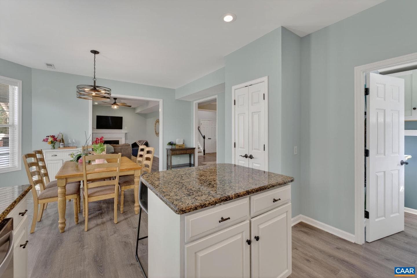 187 Fox Horn Ln photo 13