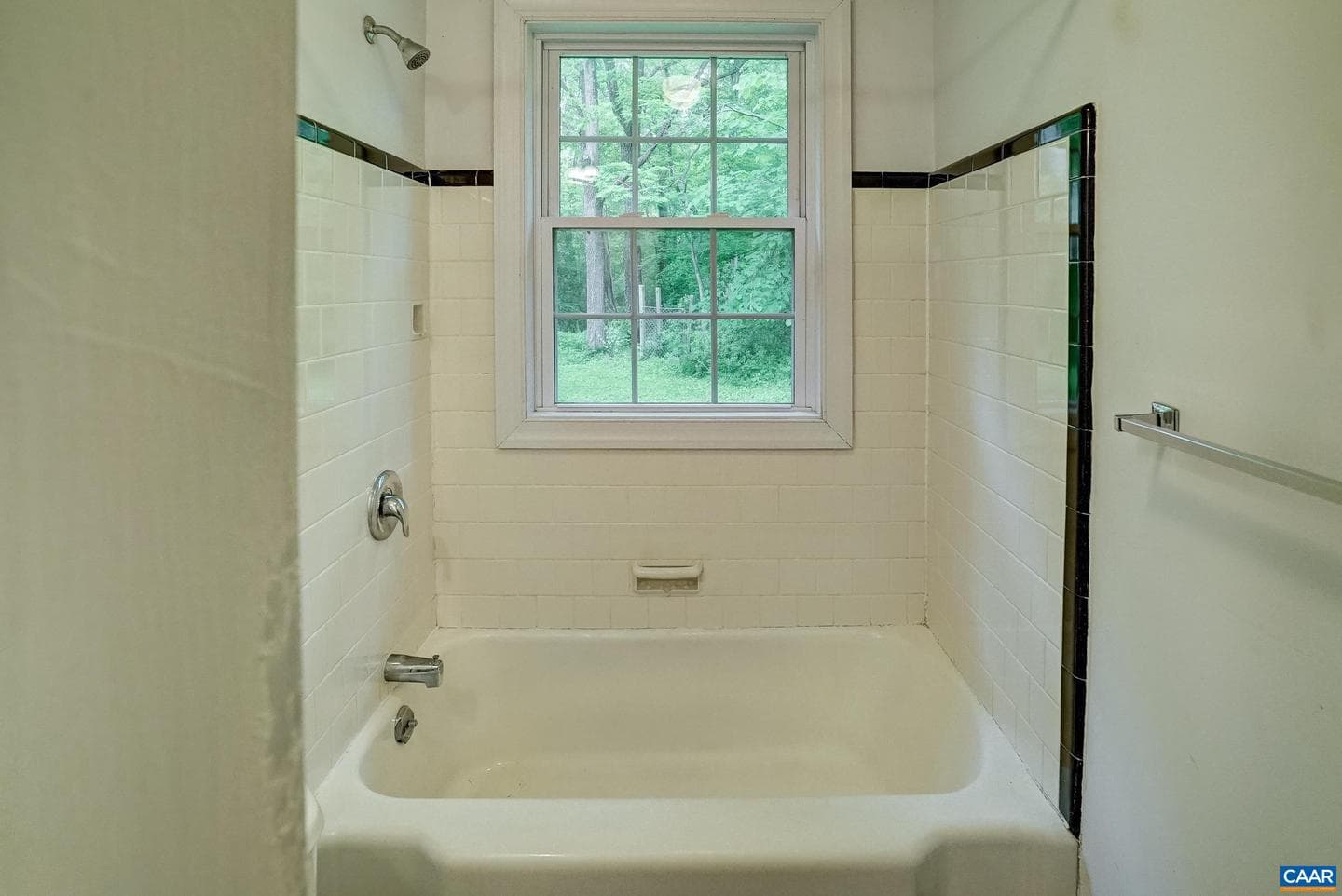 2425 Jefferson Park Ave photo 57