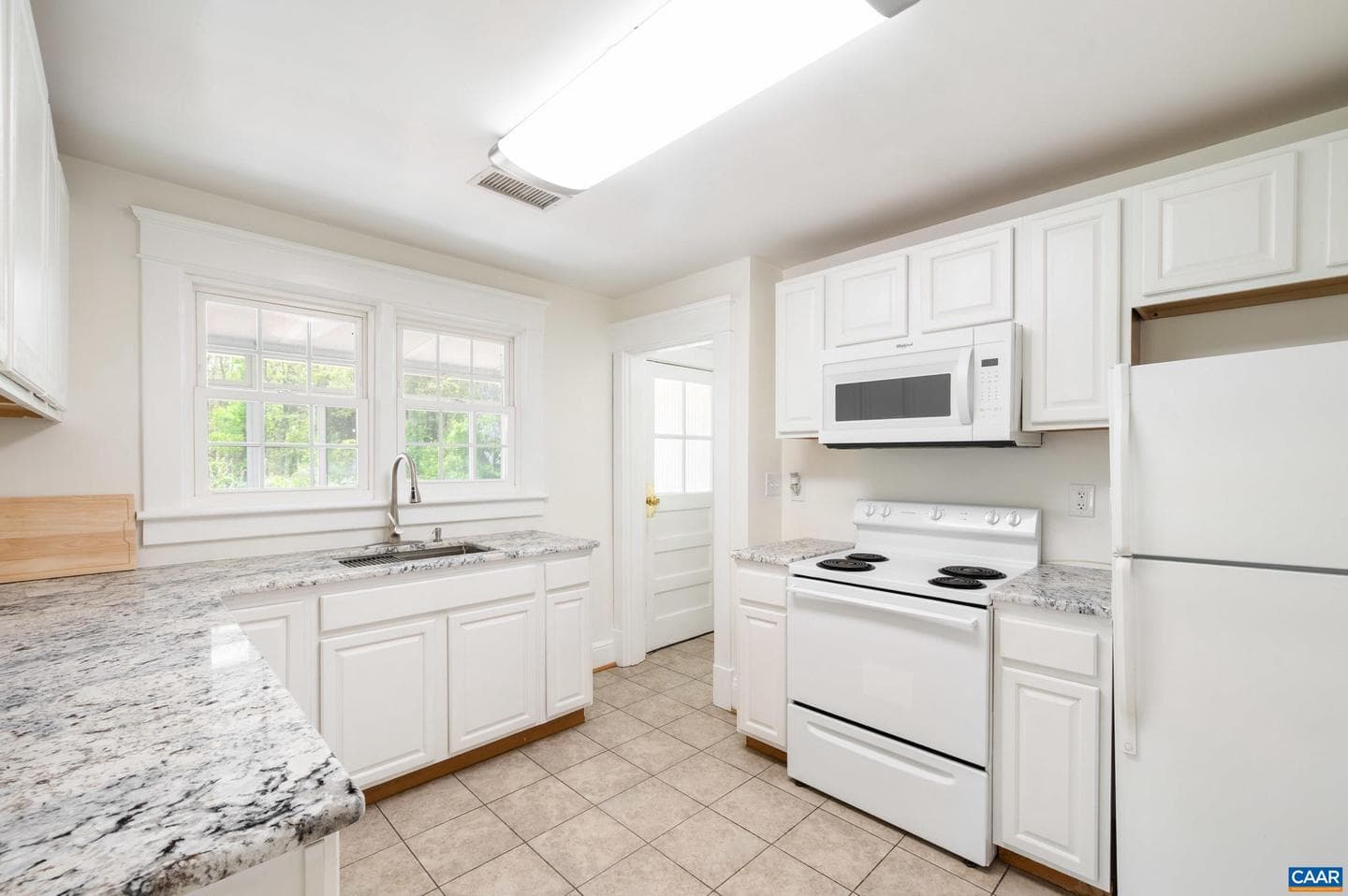 4973 Richmond Rd photo 14
