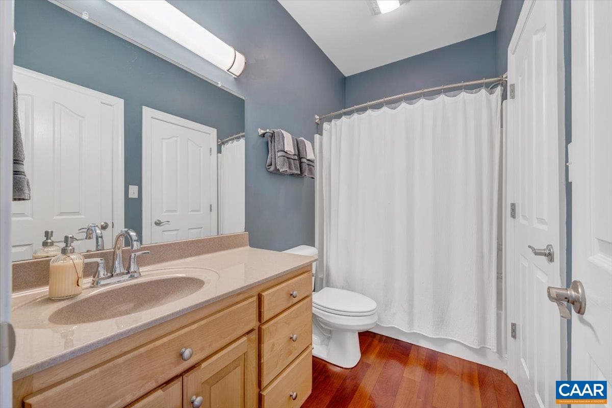 115 Hemlock Dr photo 32