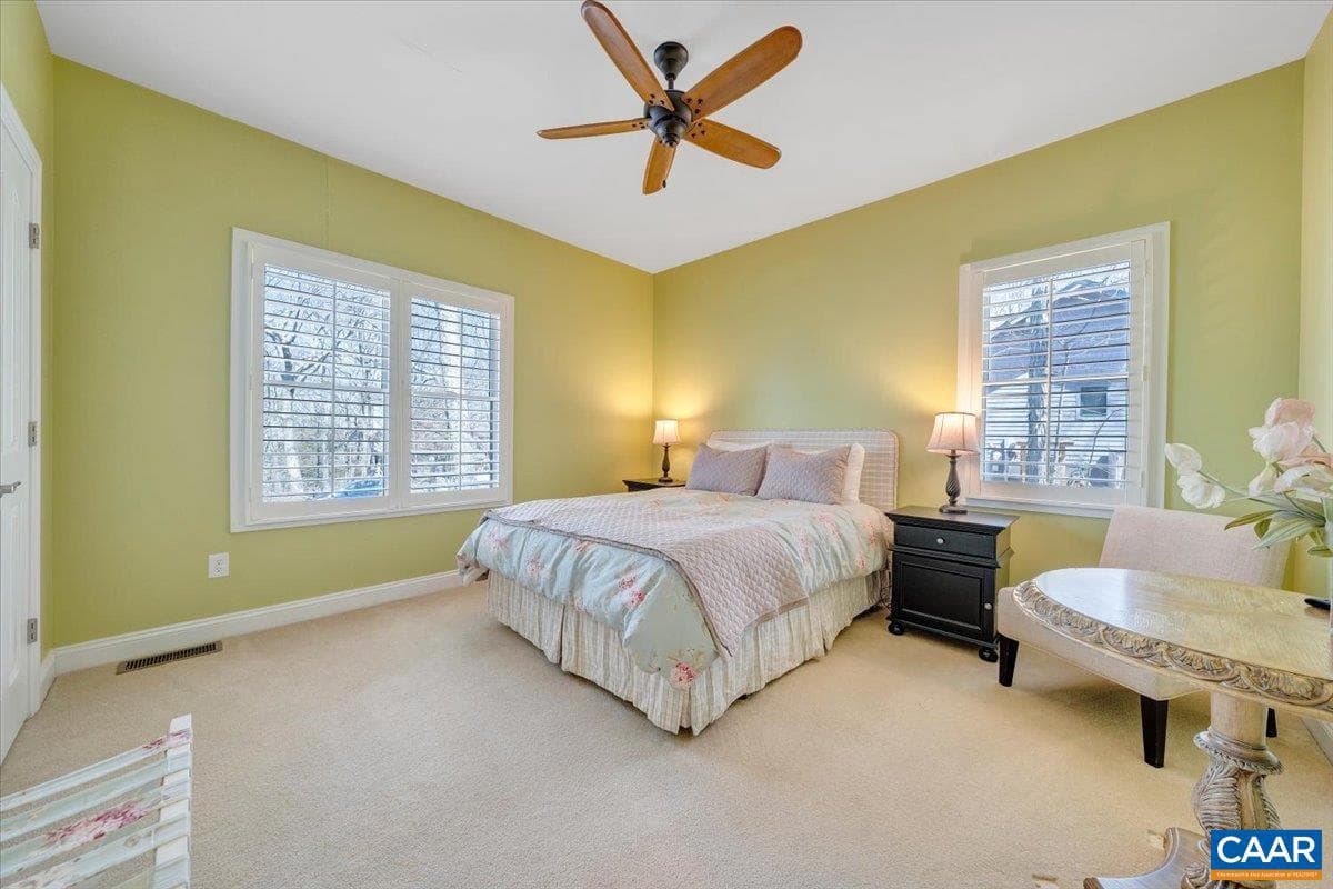 115 Hemlock Dr photo 33