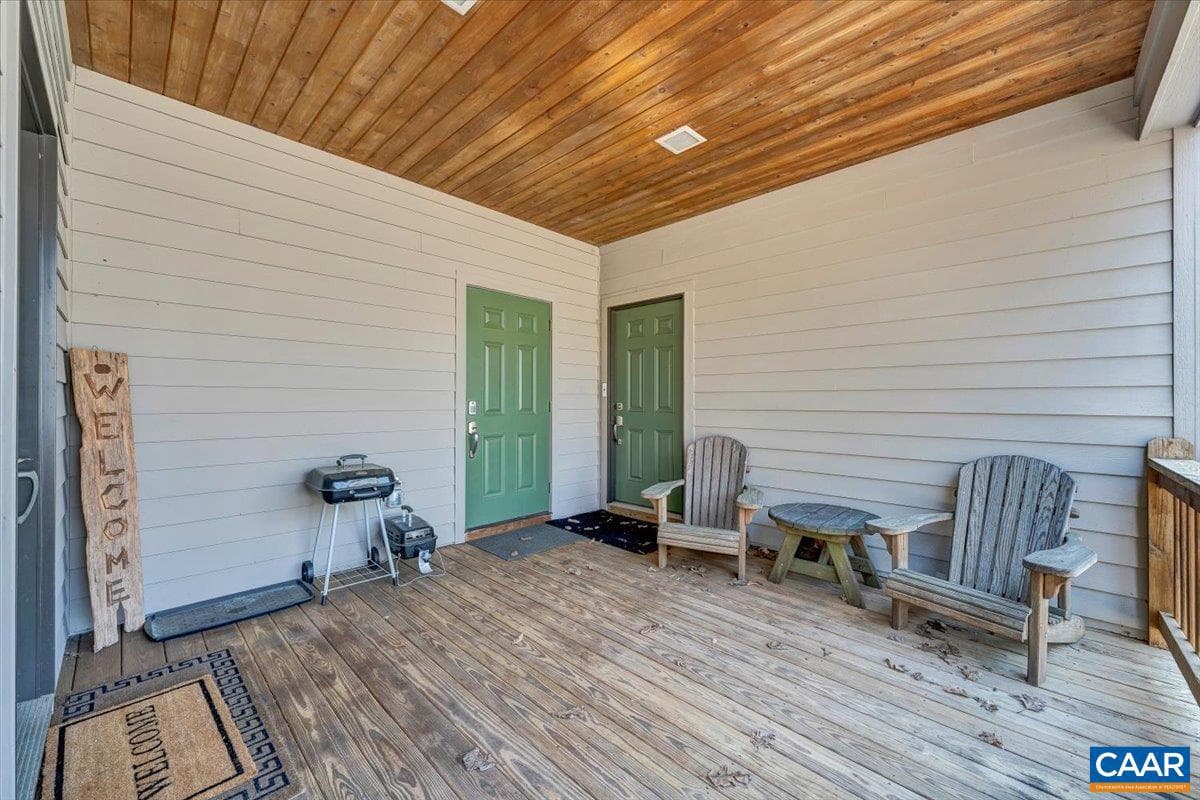115 Hemlock Dr photo 48
