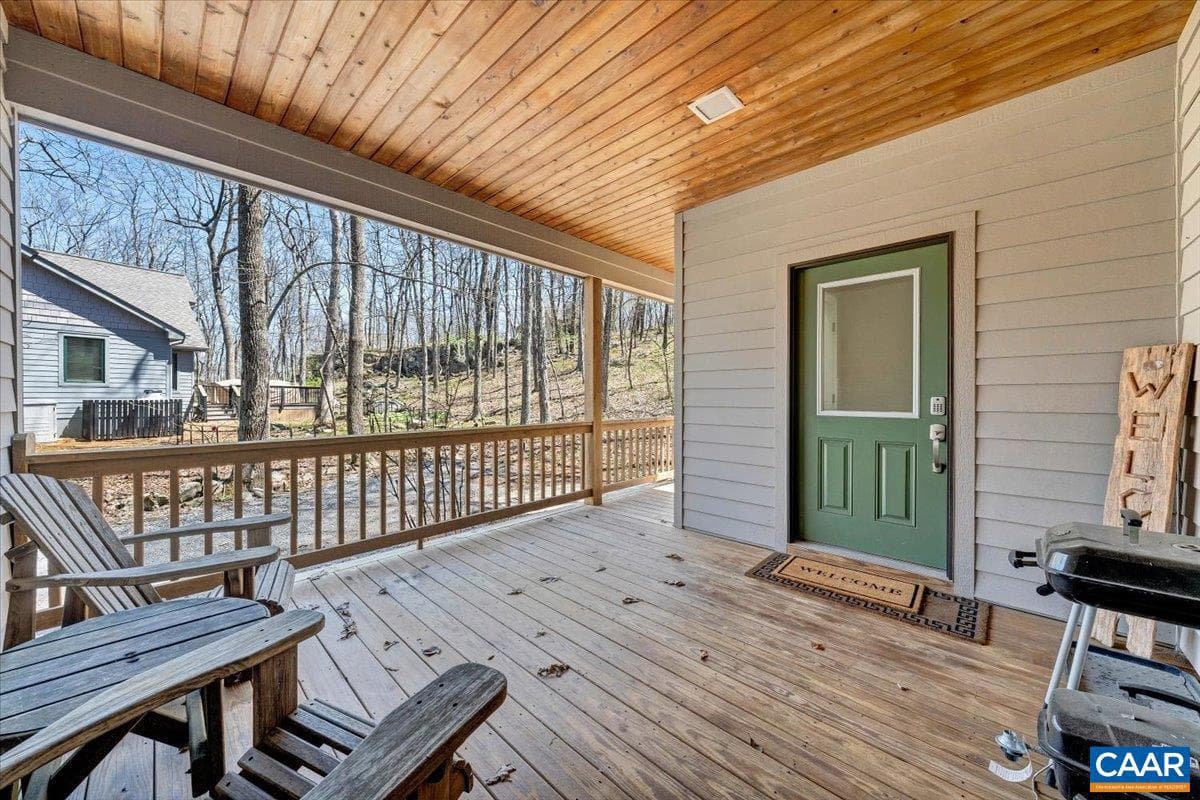 115 Hemlock Dr photo 49