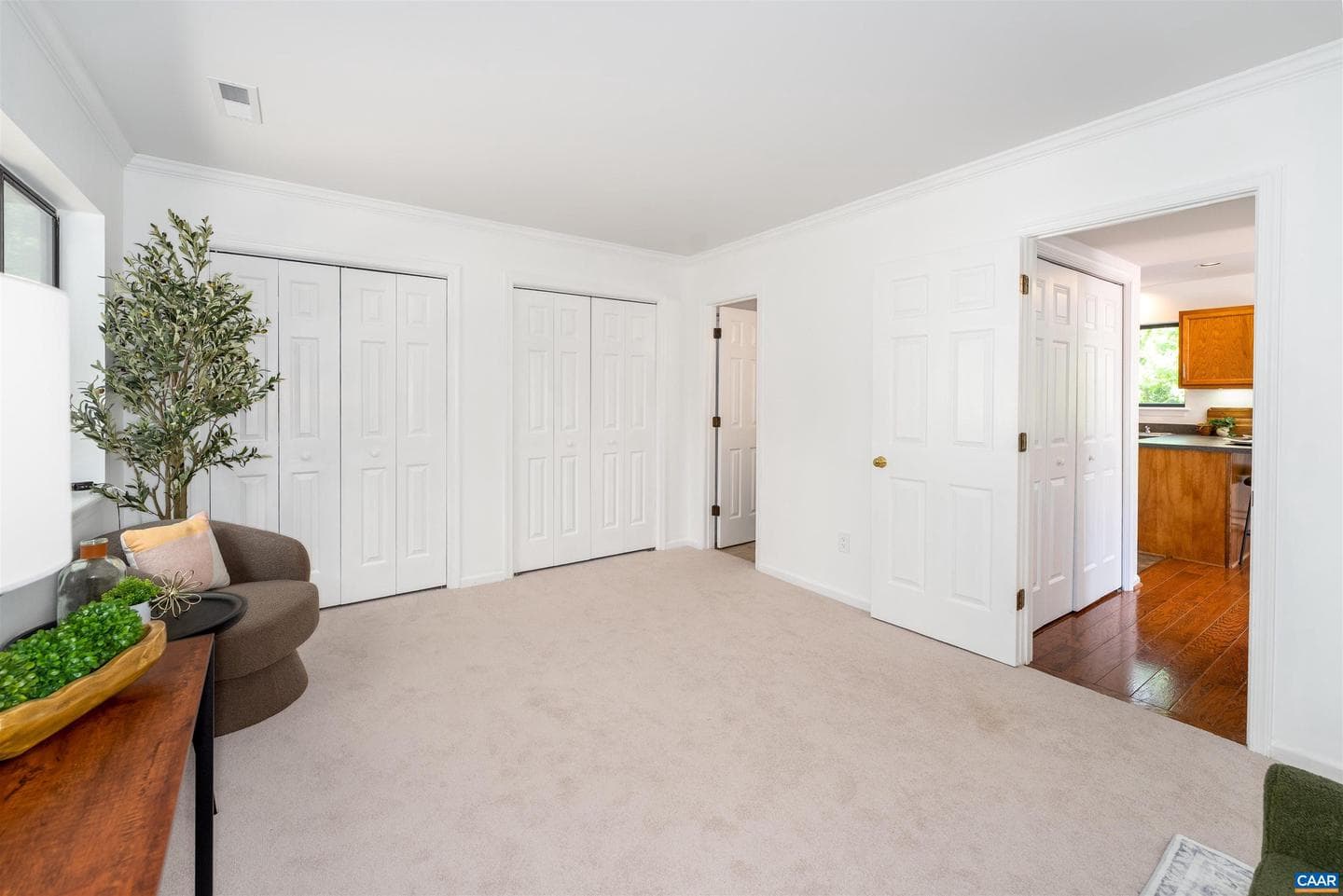 220 Homestead Ln photo 22