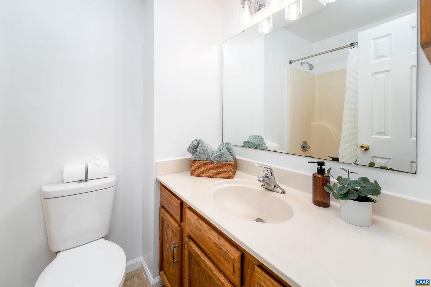 220 Homestead Ln photo 23