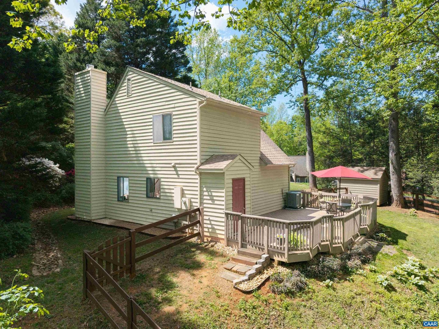 220 Homestead Ln photo 34
