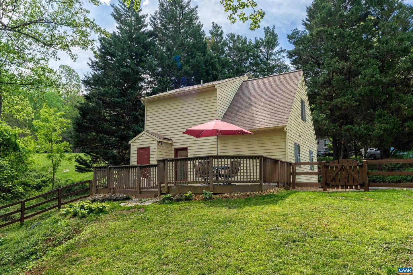 220 Homestead Ln photo 46