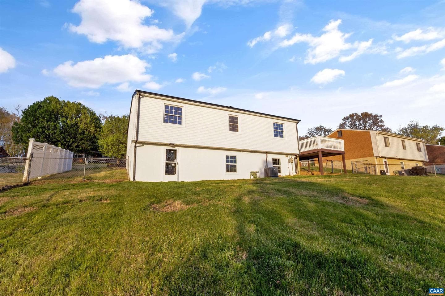 3053 Woodway Dr photo 32