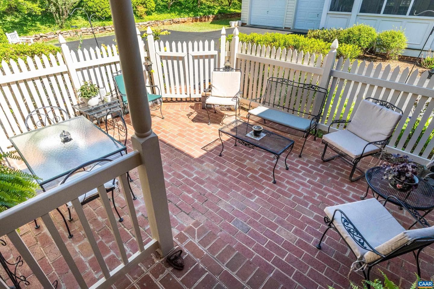 1126 Marion Dr photo 41