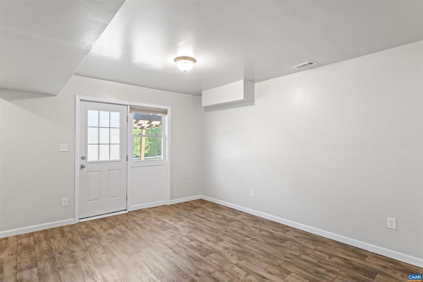 156 Southridge Dr photo 28