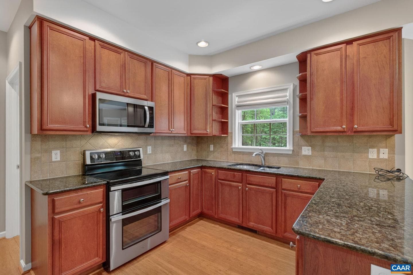154 White Cedar Rd photo 17