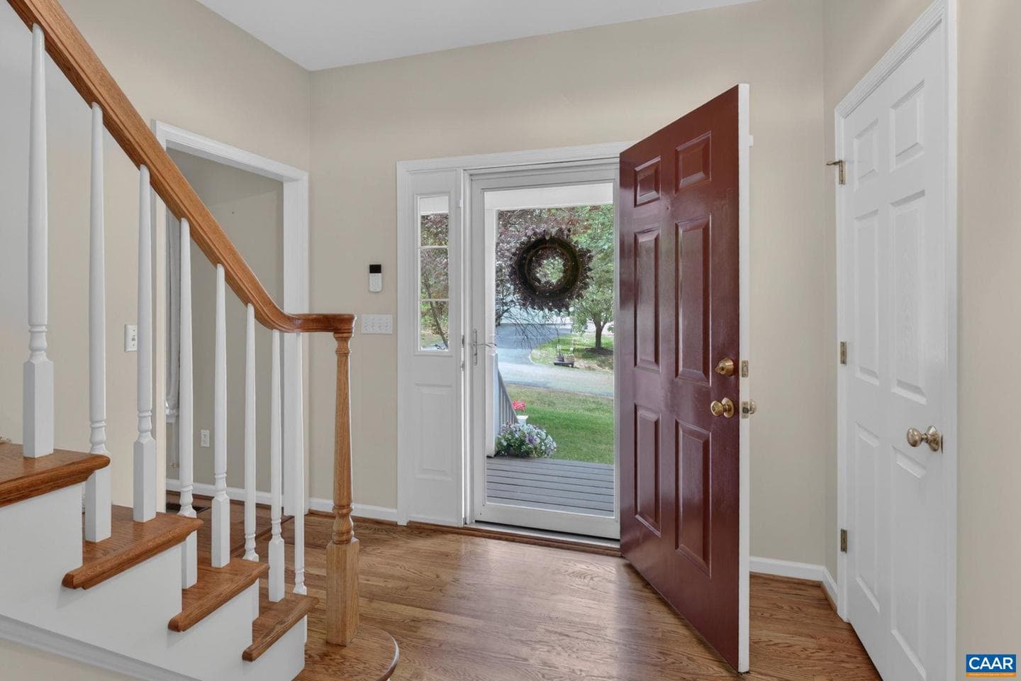 154 White Cedar Rd photo 6