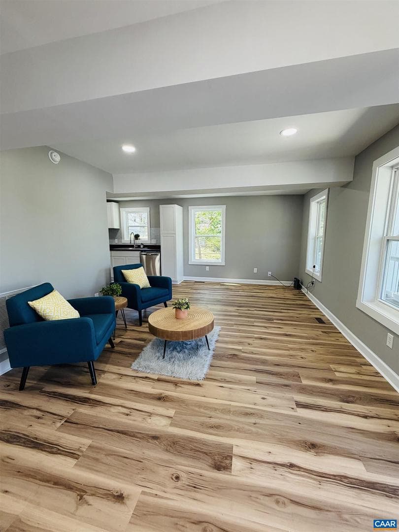 427 Montgomery Ave photo 10