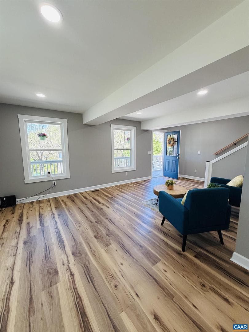 427 Montgomery Ave photo 11