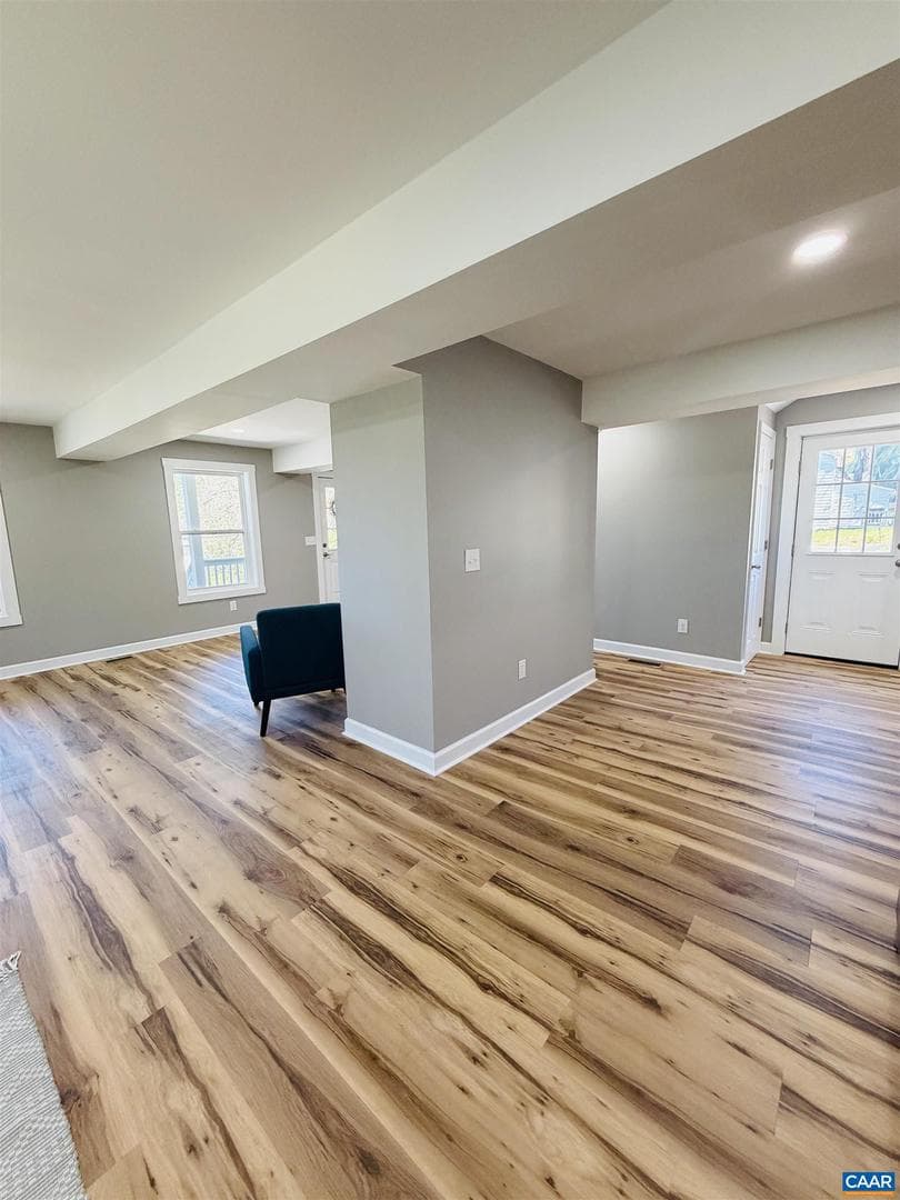 427 Montgomery Ave photo 12