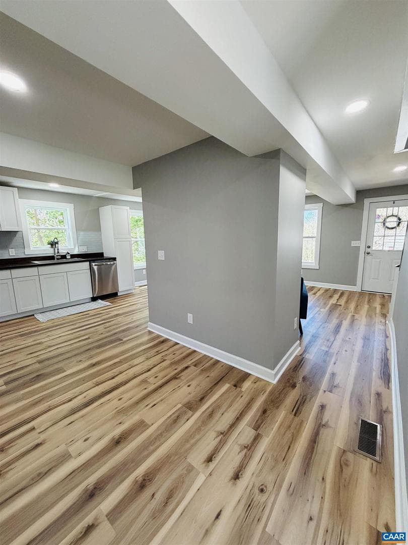 427 Montgomery Ave photo 26