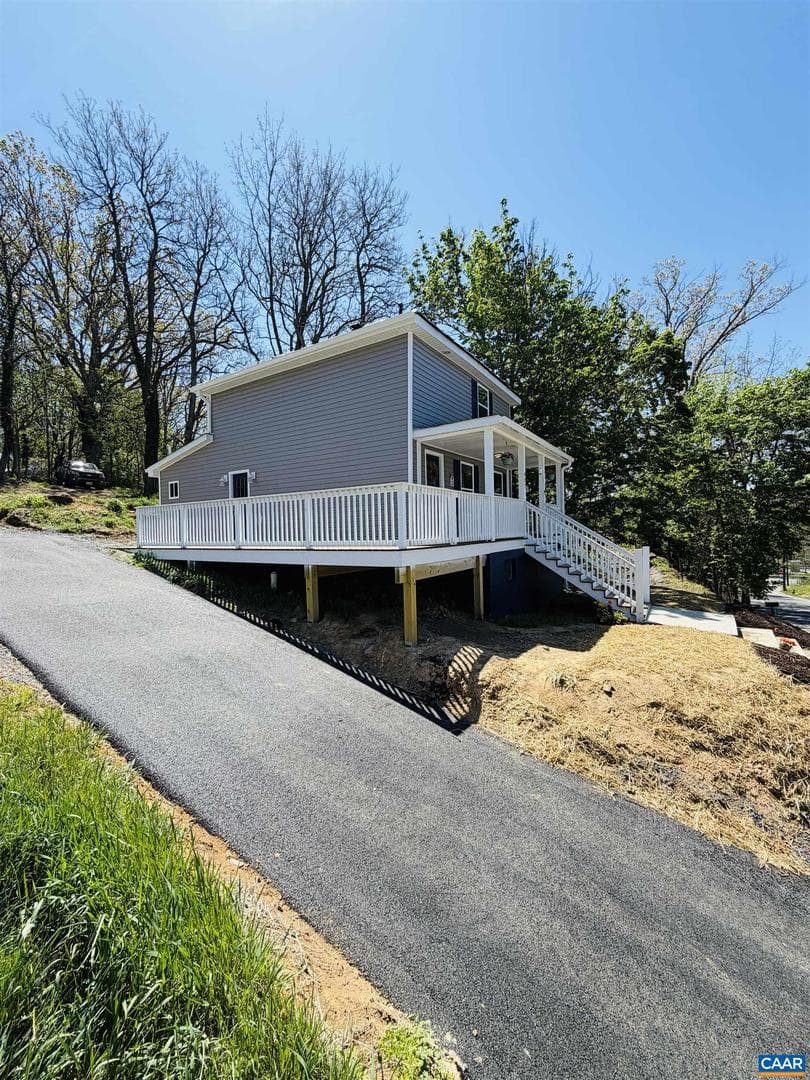 427 Montgomery Ave photo 45