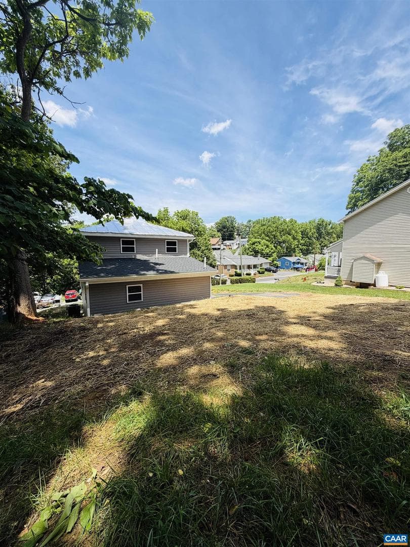 427 Montgomery Ave photo 52