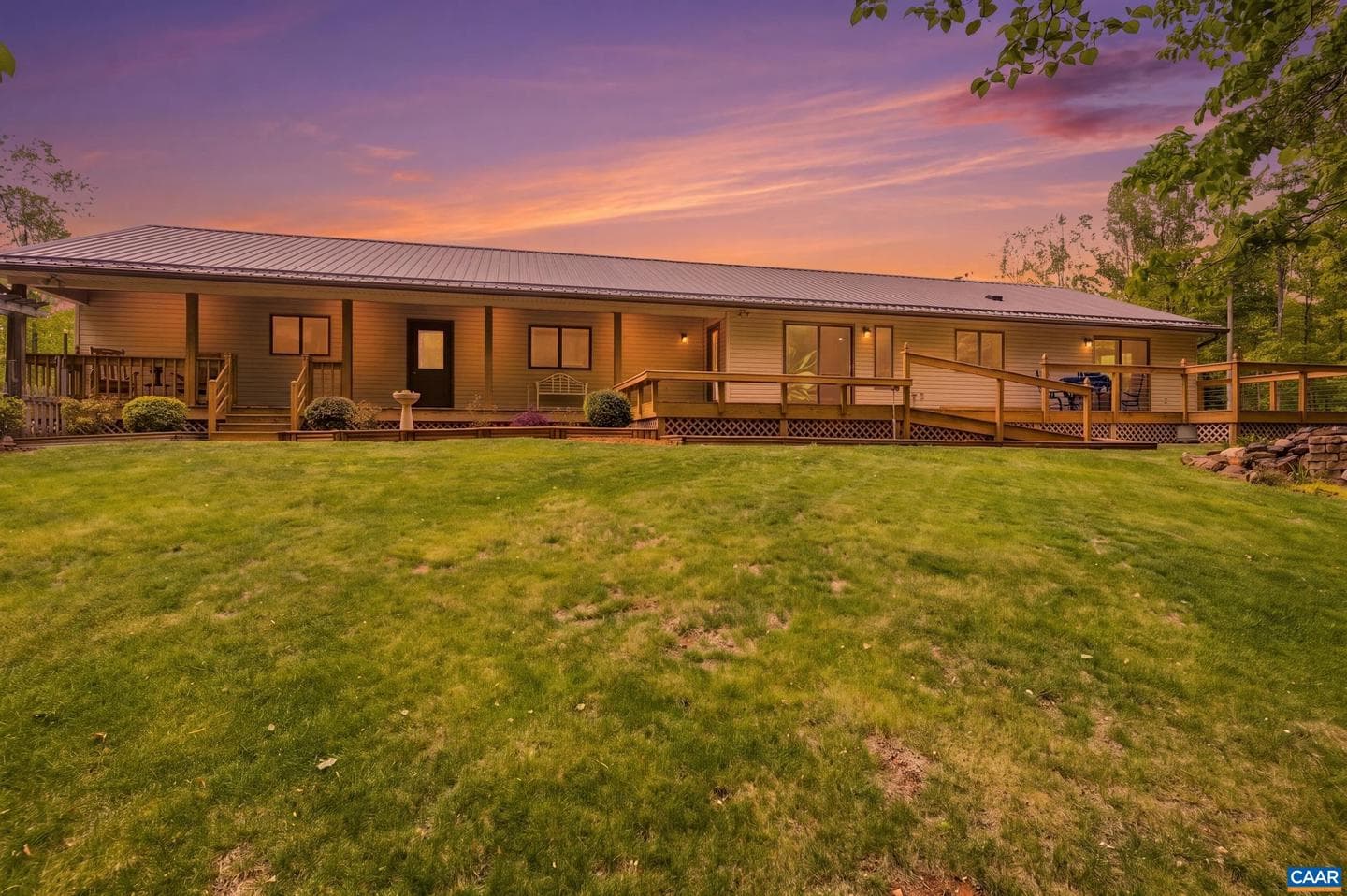 141 Cradon Hill Ln photo 3