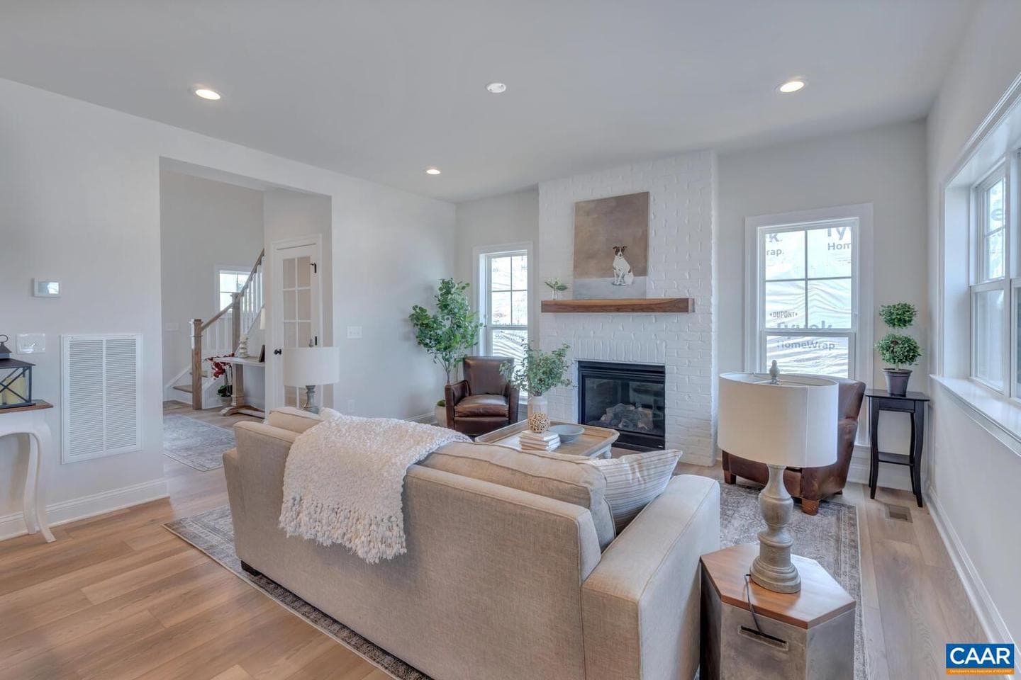 89 Renee Ln photo 8
