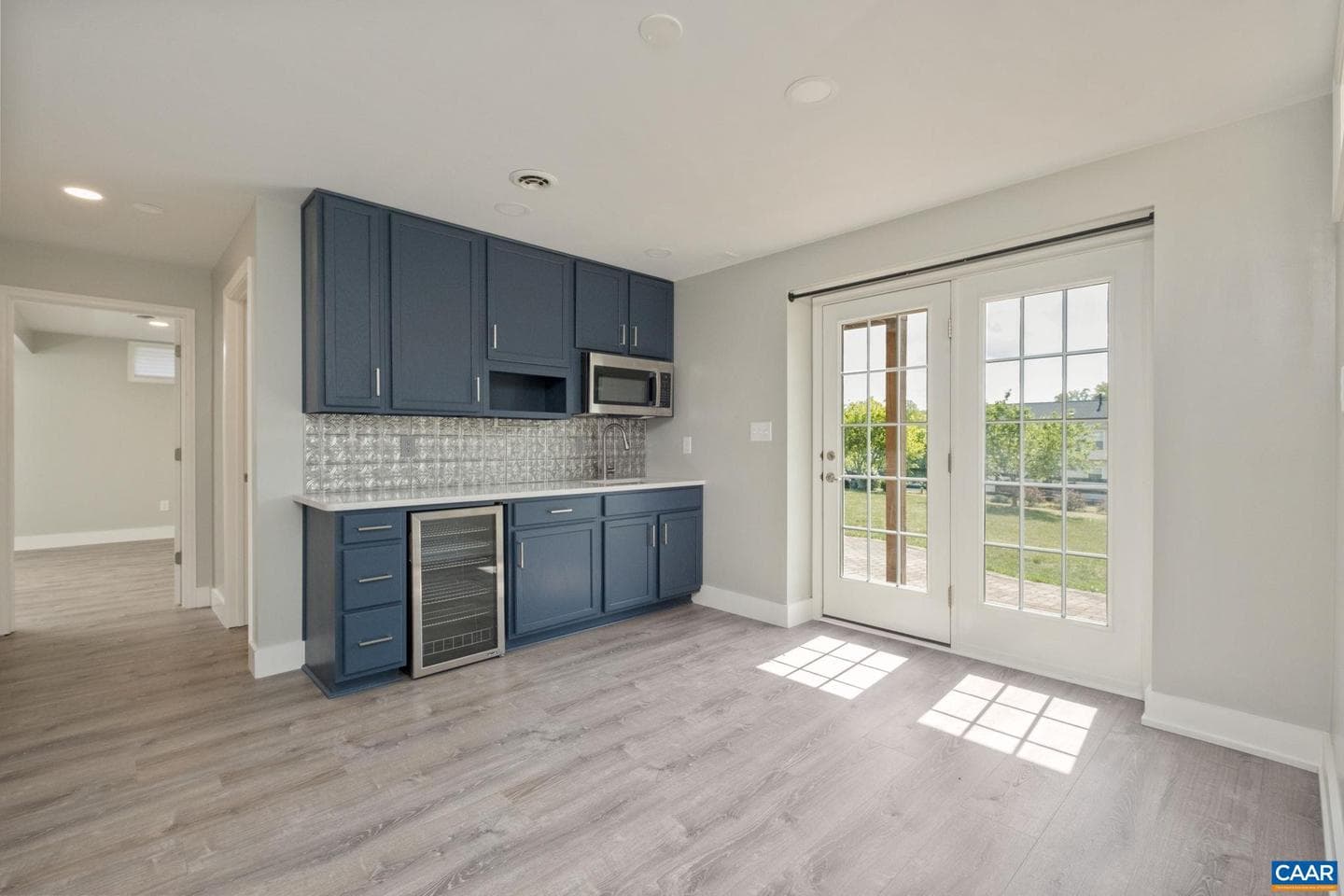 66 Elizabeth Dr photo 33
