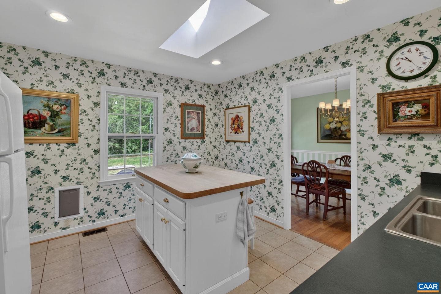 2519 Commonwealth Dr photo 13