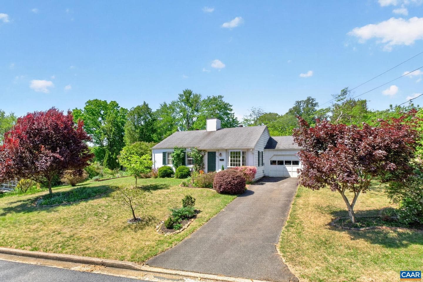 2519 Commonwealth Dr photo 3