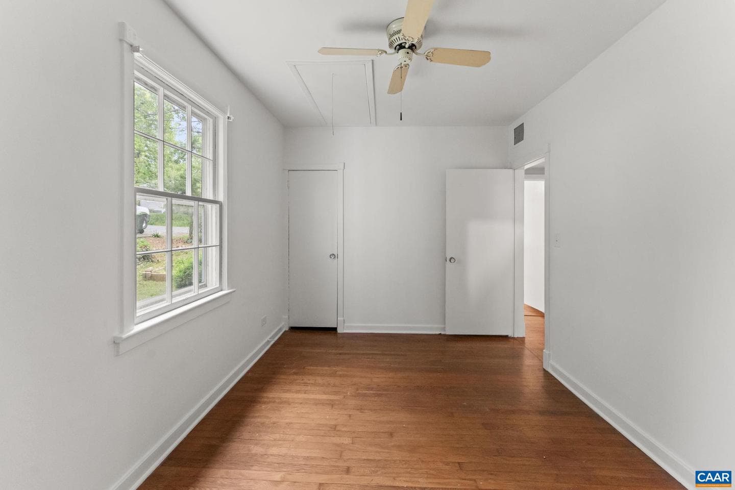119 West Park Dr photo 16