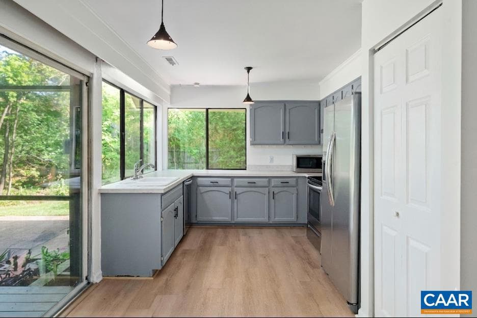 279 Tennis Dr photo 10