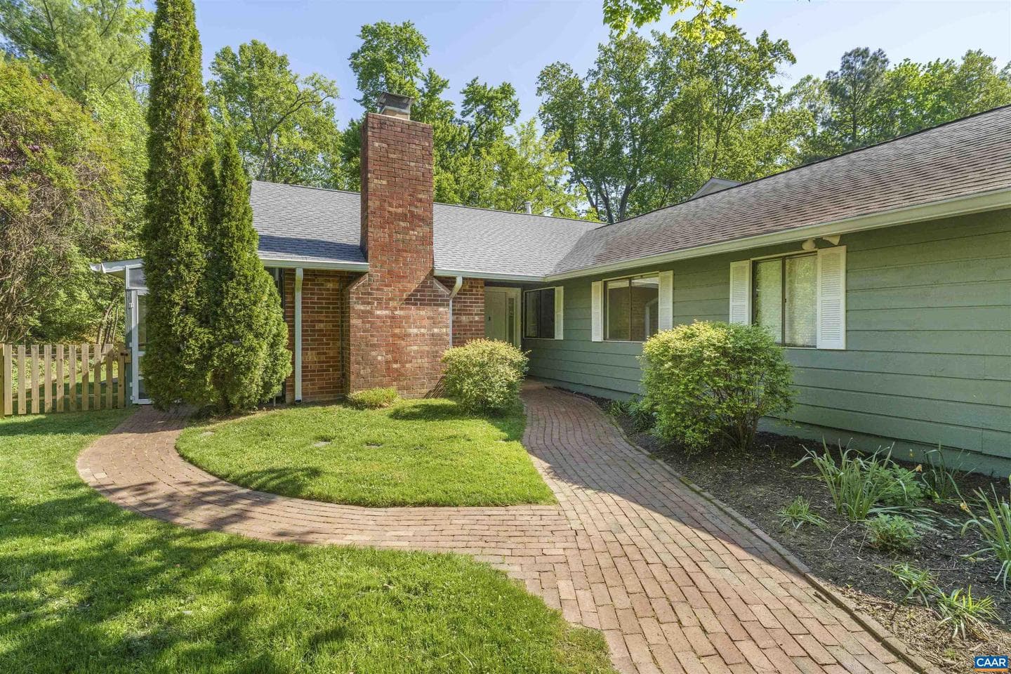 279 Tennis Dr photo 26