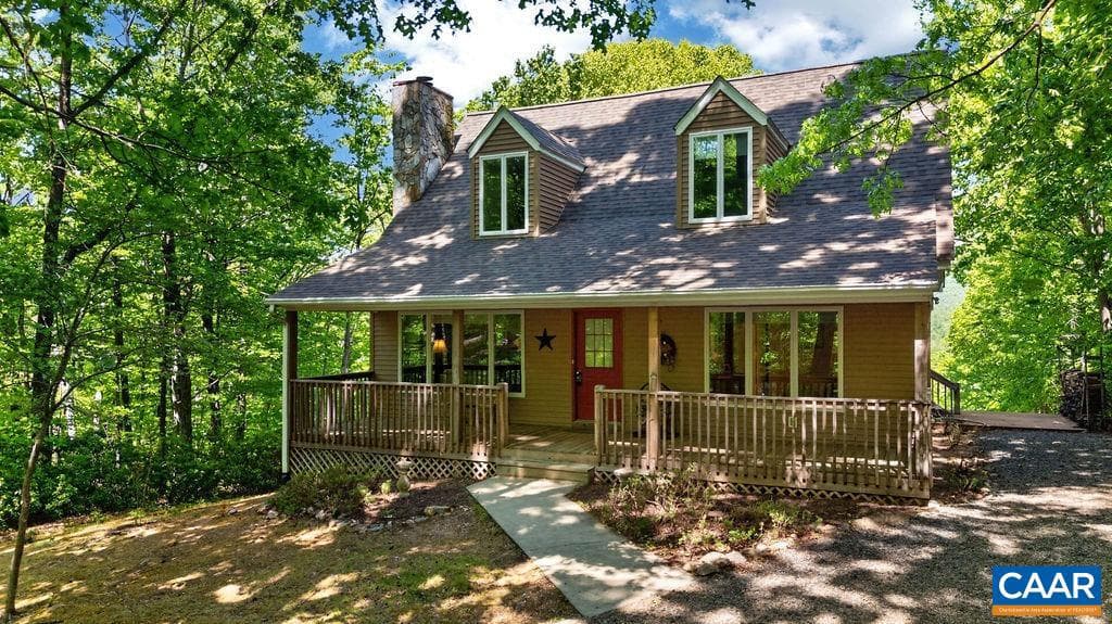 93 Honey Locust Ln photo 2