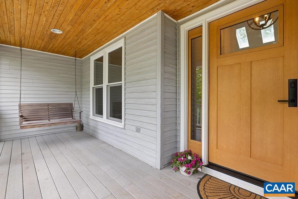 881 Oak Creek Rd photo 4
