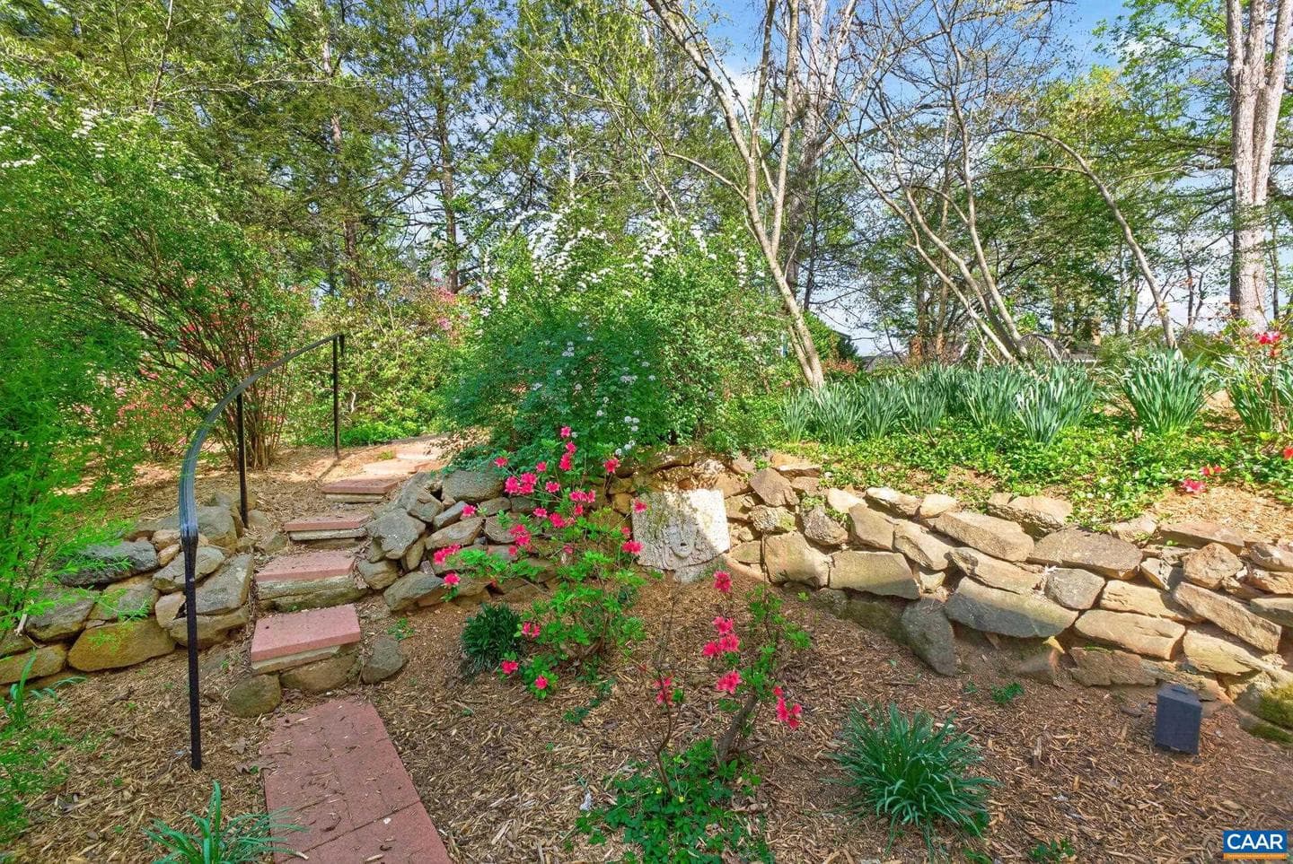 2409 Kerry Ln photo 18