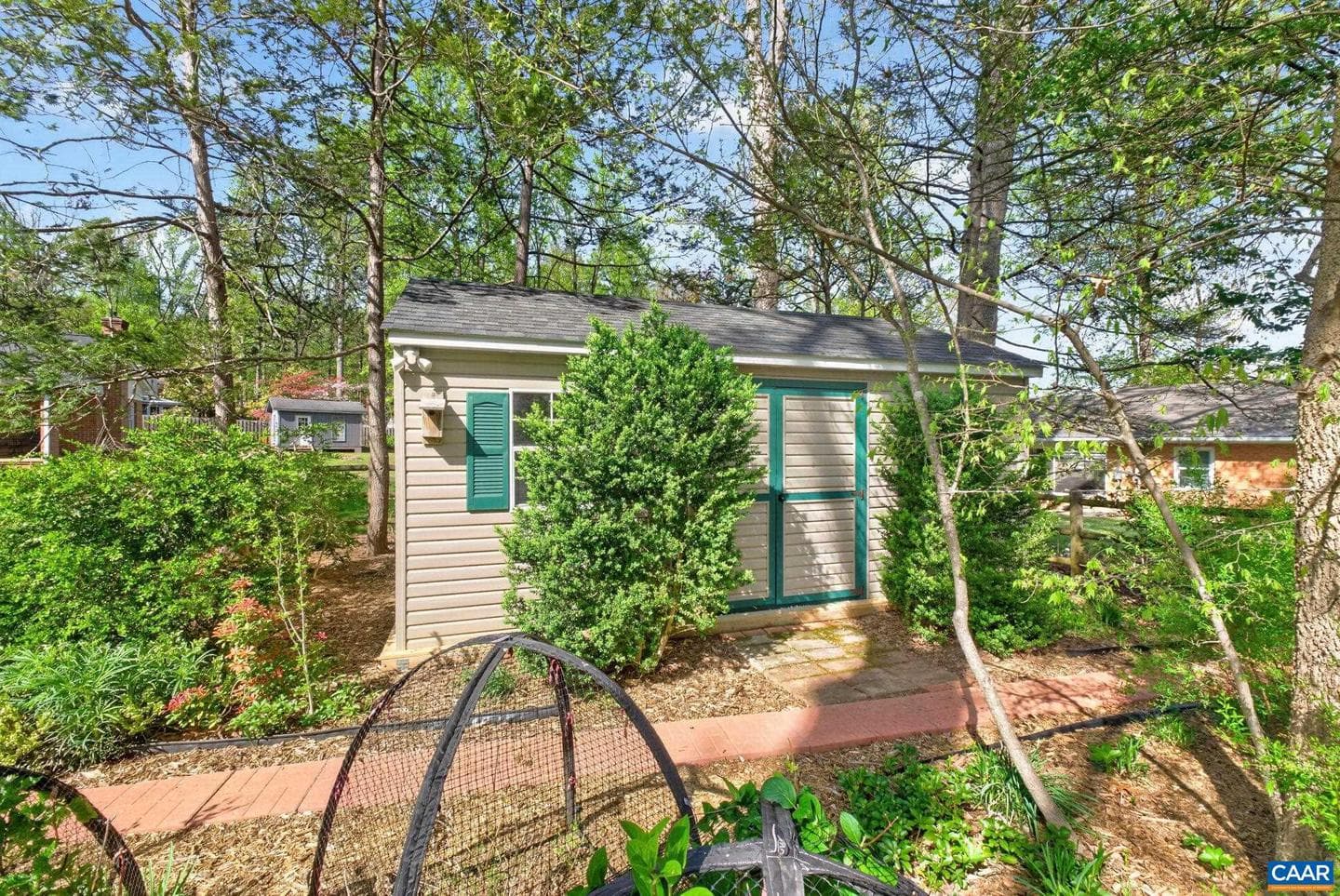 2409 Kerry Ln photo 8