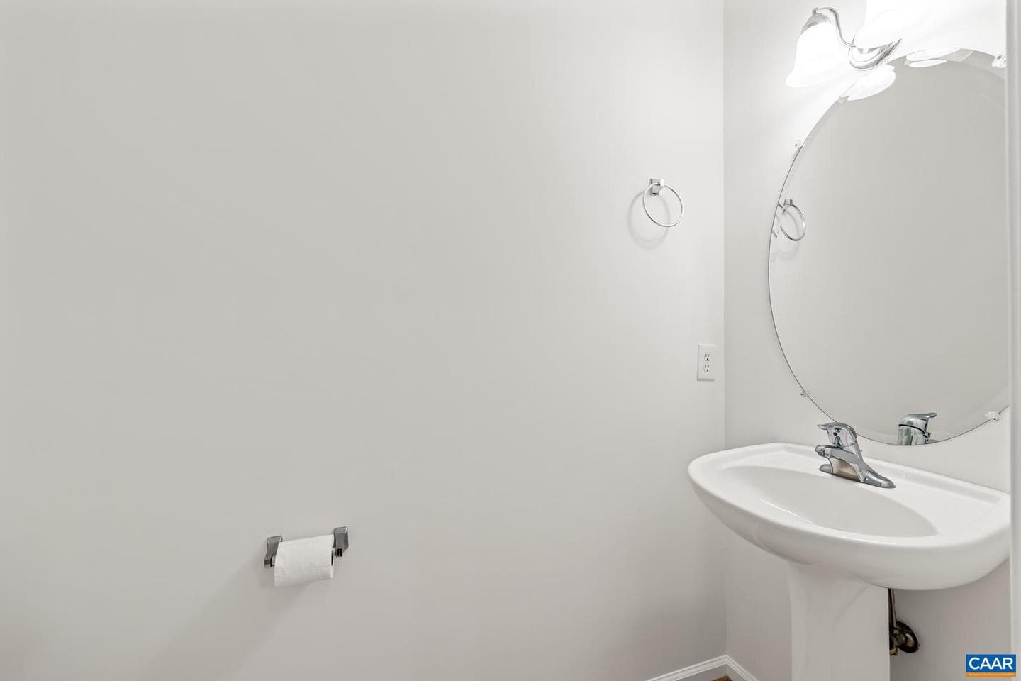 108 Melbourne Prk #E photo 8