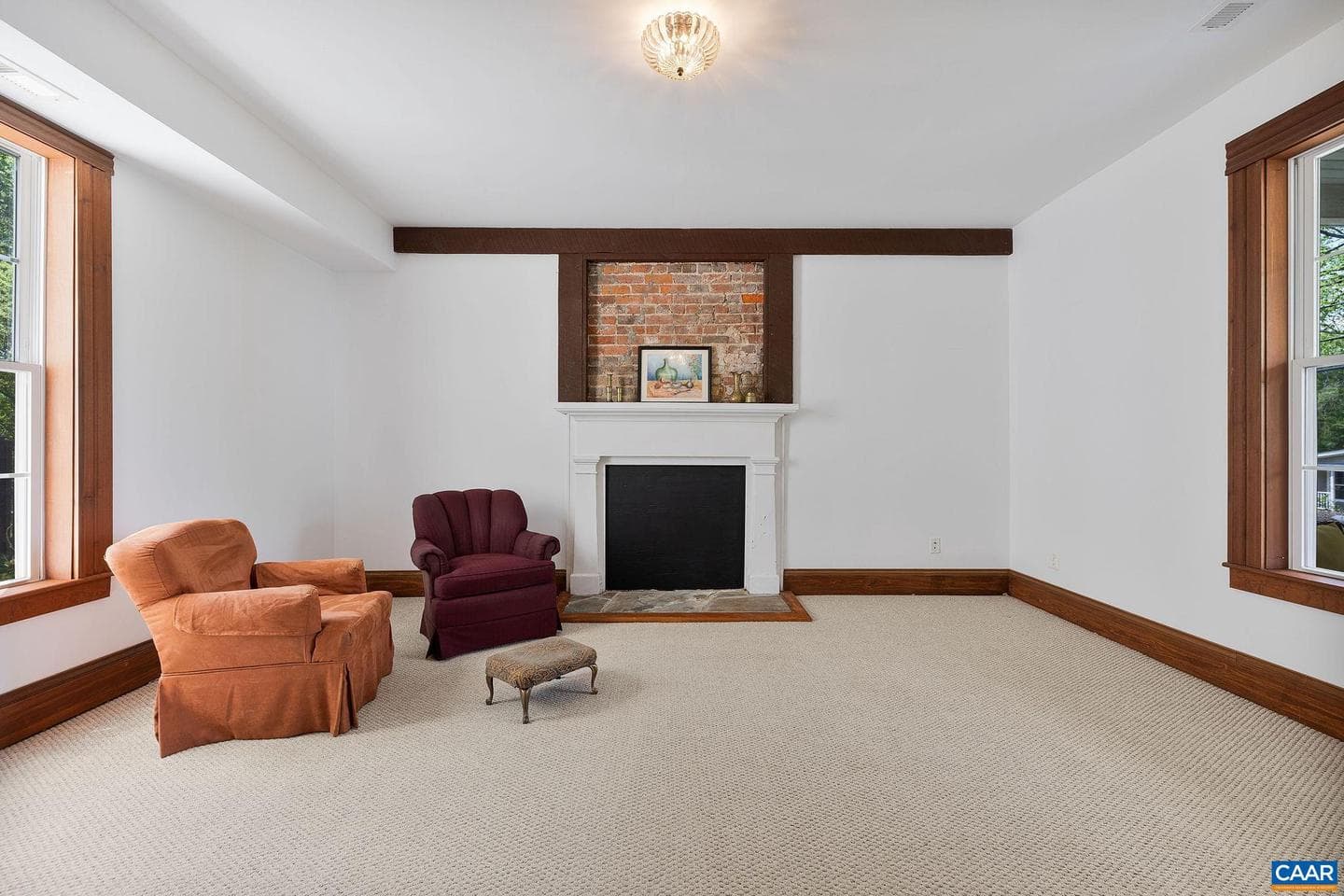 321 East St photo 15