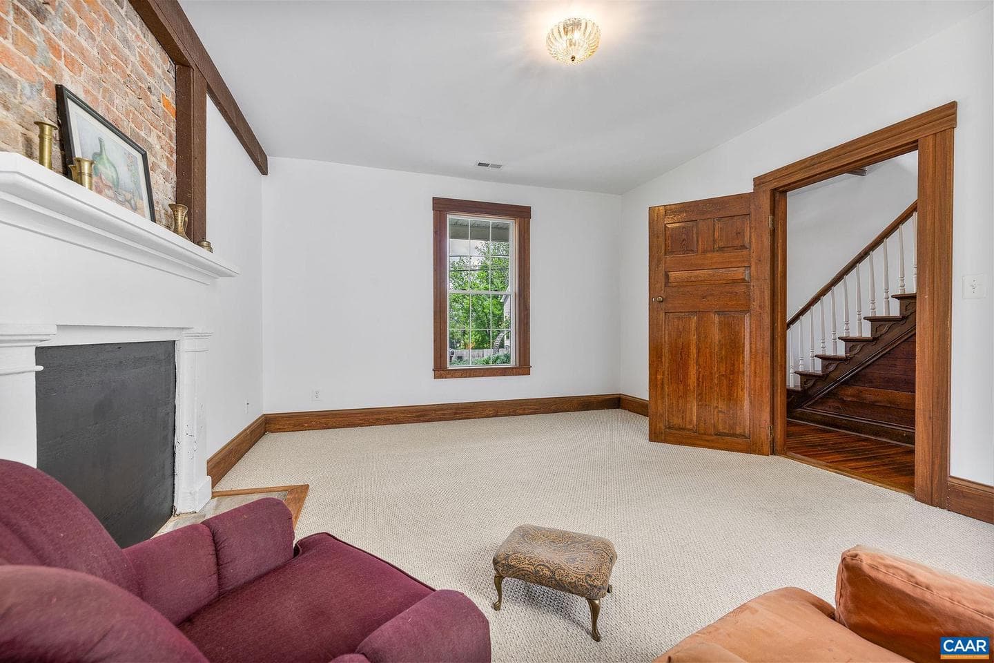 321 East St photo 18