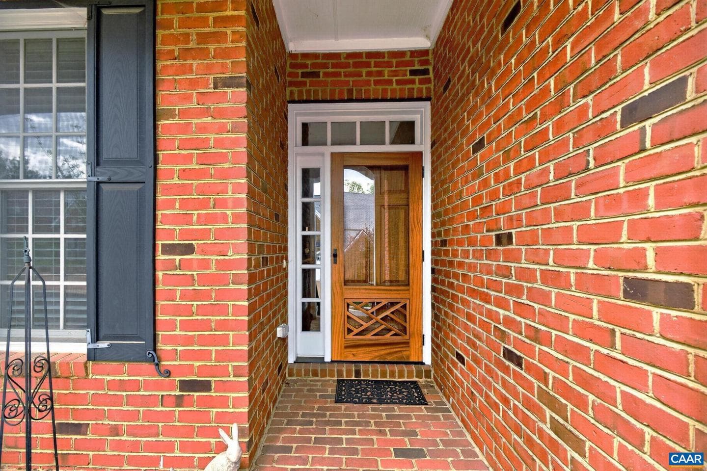 841 Colridge Dr photo 2