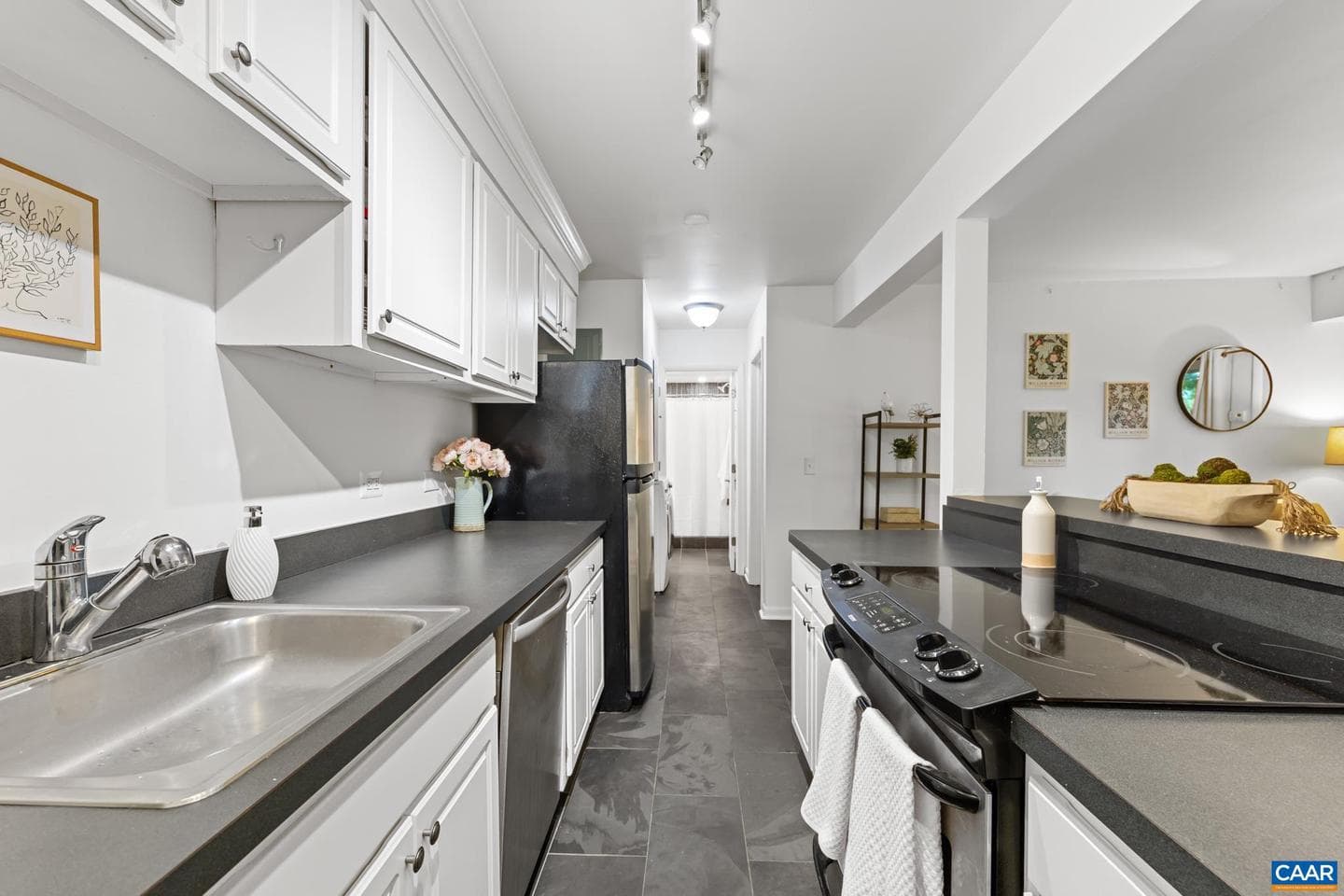 1800 Jefferson Park Ave #86 photo 10