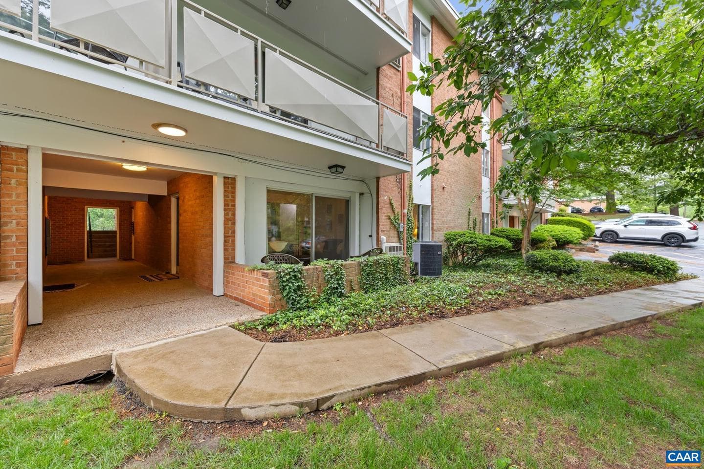 1800 Jefferson Park Ave #86 photo 16