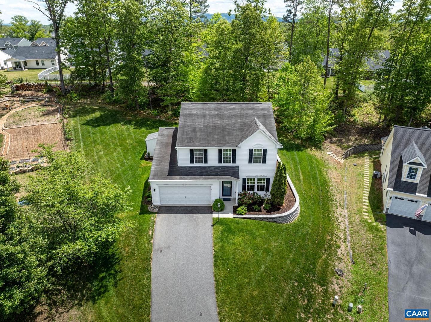44 Flintstone Ct photo 4