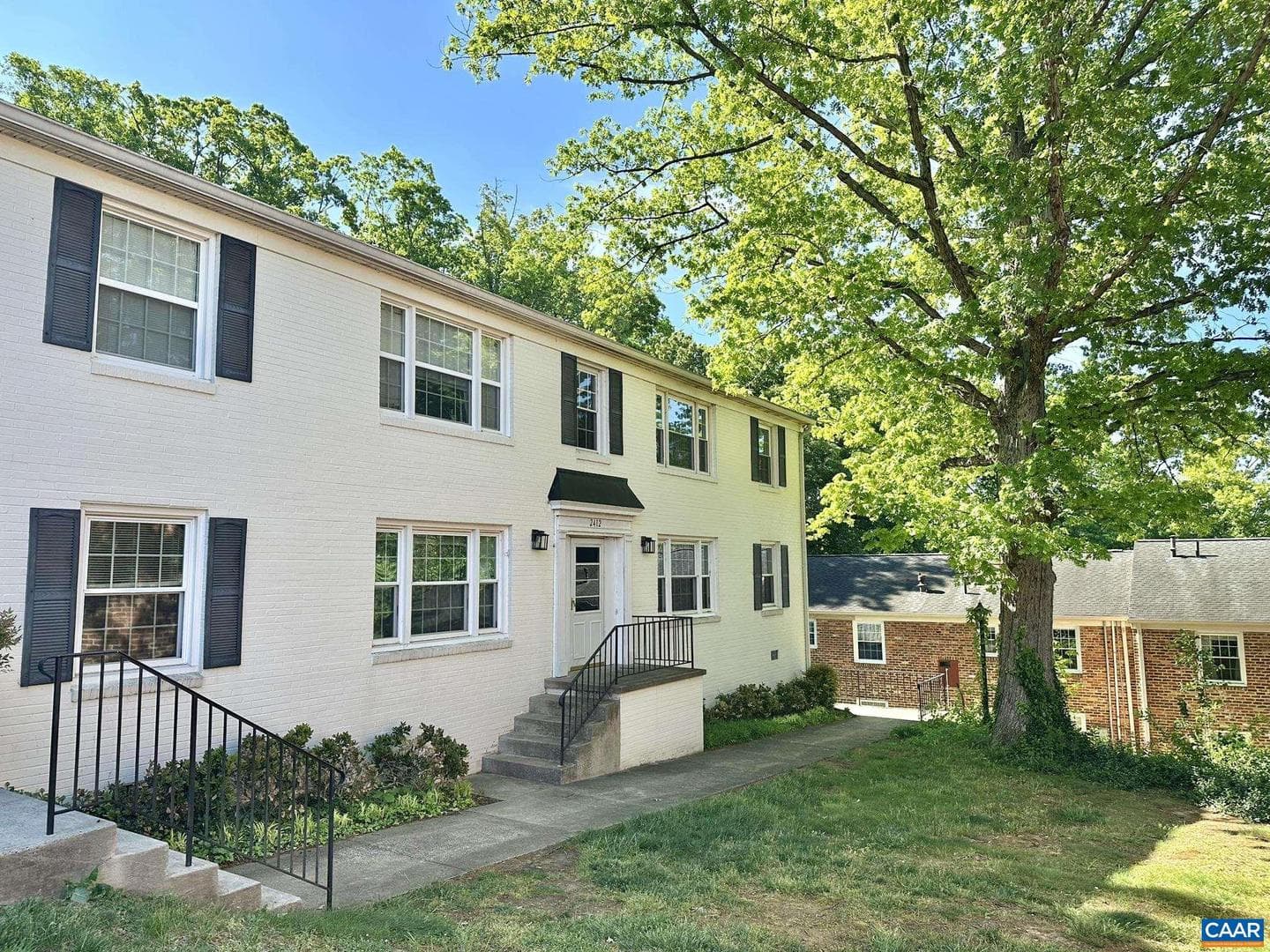 2412 Barracks Pl #3