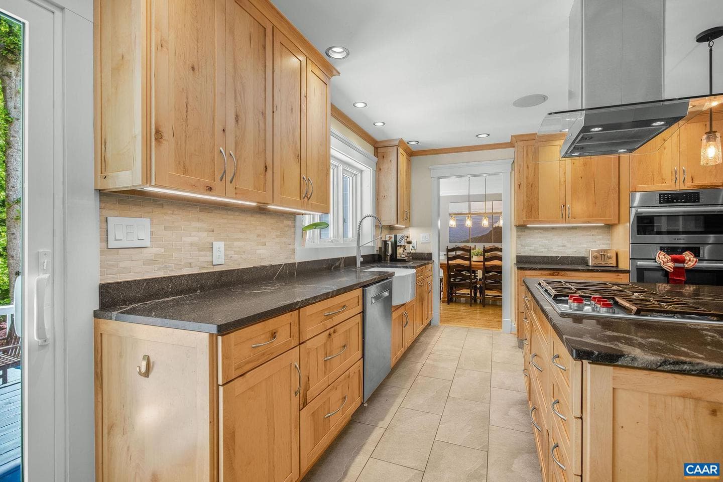755 Lochridge Ln photo 33
