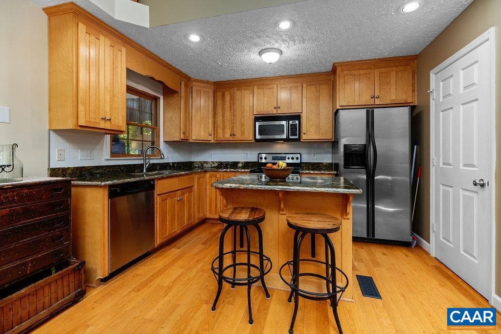 12 Powderhorn Ln photo 9