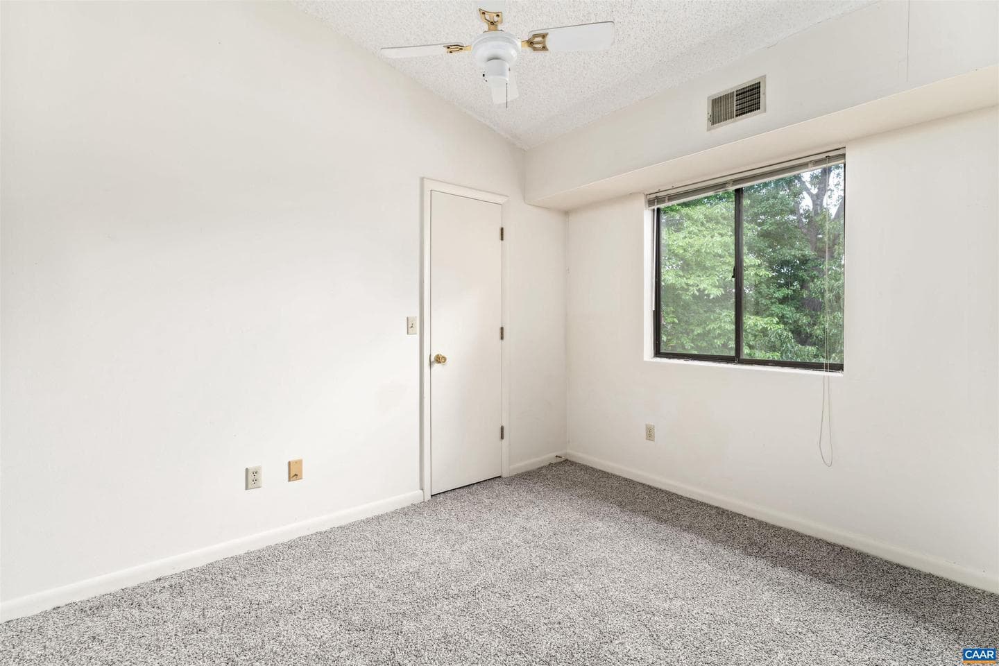 101 Turtle Creek Rd #10 photo 12