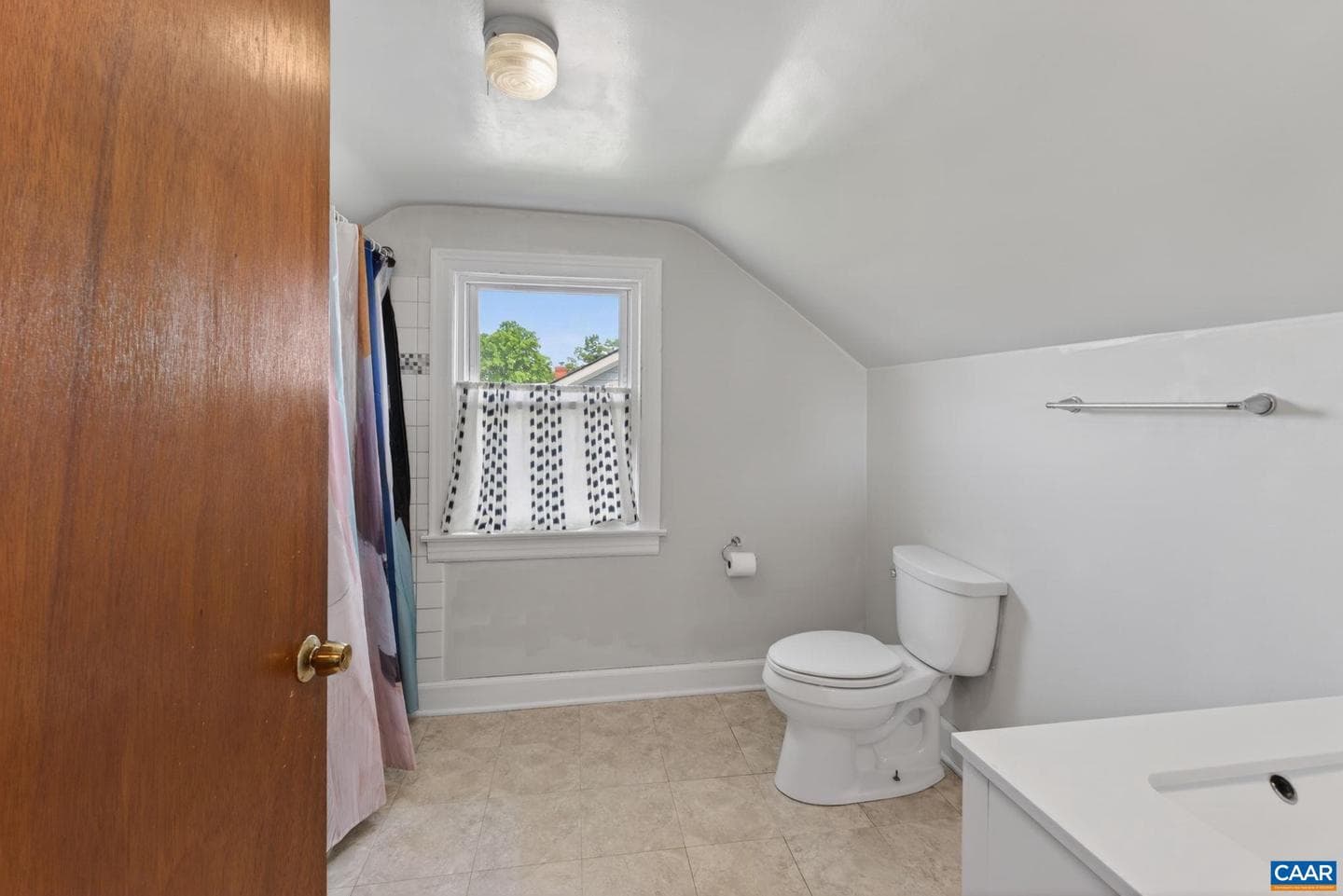 1023 Forest Hills Ave photo 28