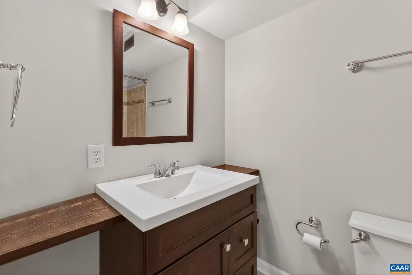 103 Turtle Creek Rd #8 photo 21