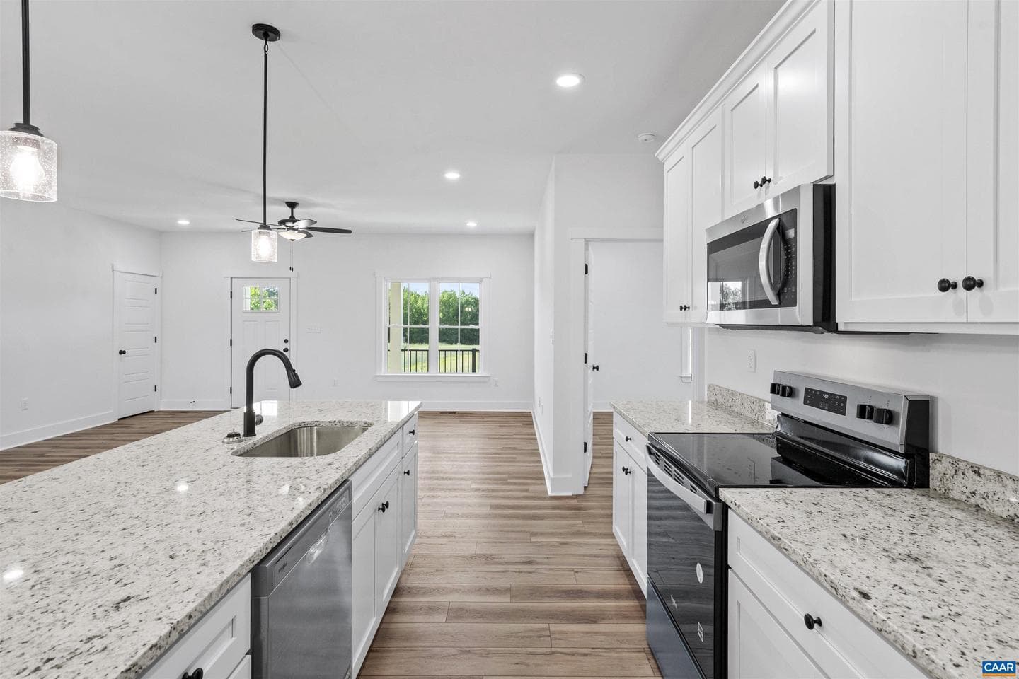 295 Hickory Hollow Ln photo 11
