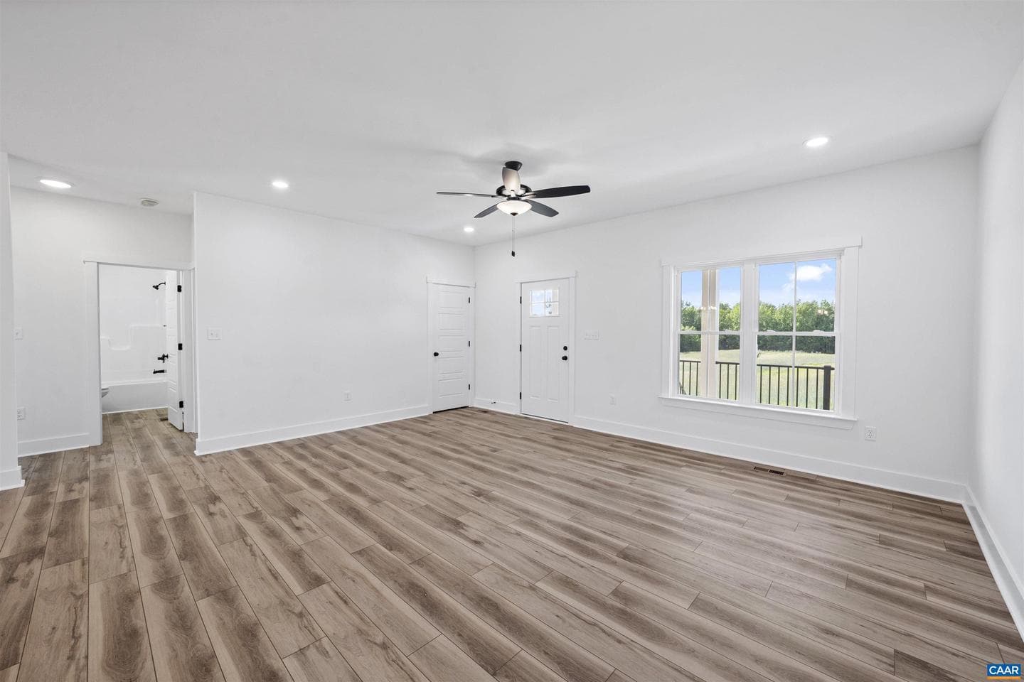 295 Hickory Hollow Ln photo 7